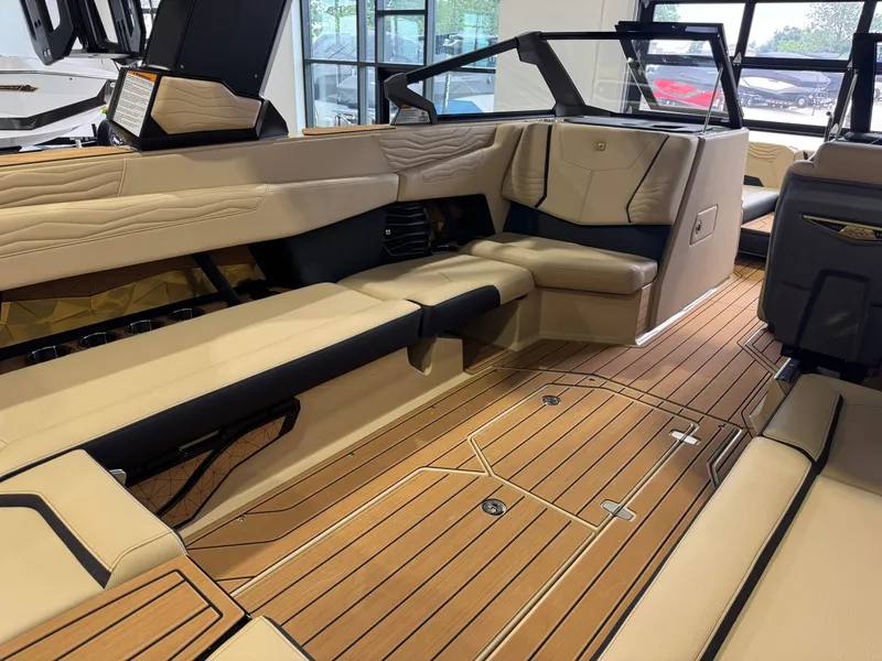 Slide: The Image of Nautique Super Air Nautique G25 2025 - 14