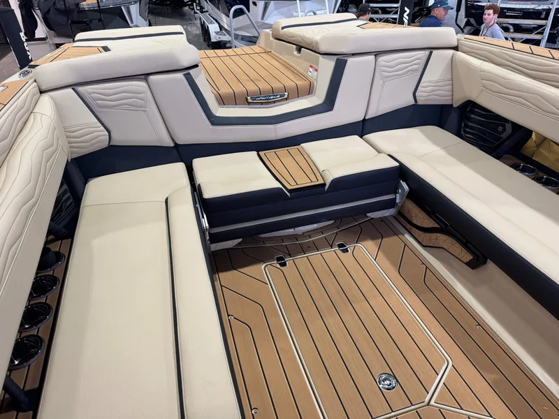 Slide: The Image of Nautique Super Air Nautique G25 2025 - 16