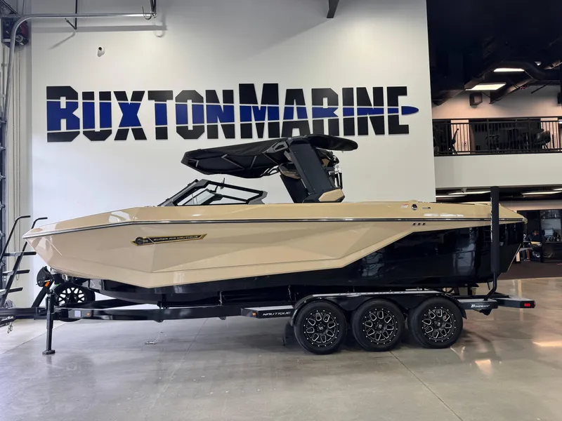 Slide: The Image of Nautique Super Air Nautique G25 2025 - 4