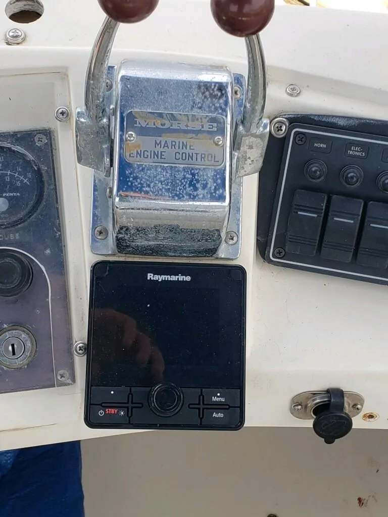 Slide: The Image of New Raymarine Auto Pilot - 14