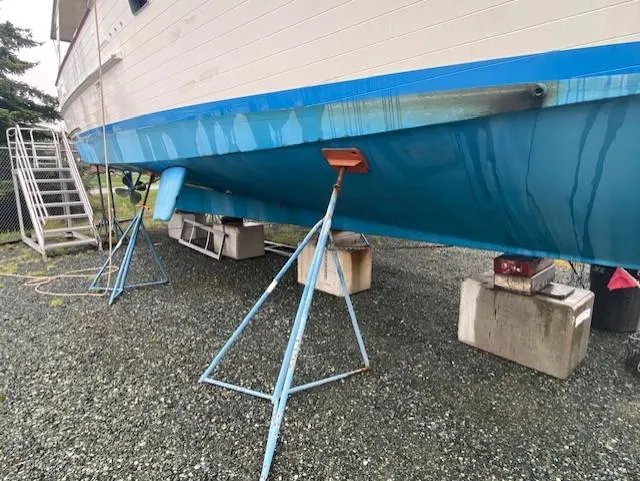 Slide: The Image of Ocean Alexander 50 MK1 yacht from 1980 on stands, showing hull and supports. - 46