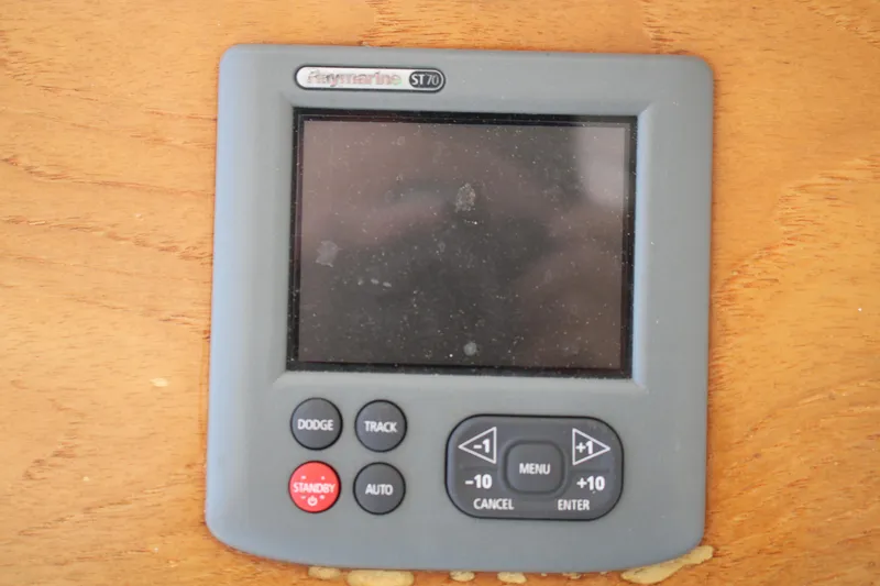 Slide: The Image of Raymarine ST70 display on 1999 Ocean Yachts model yacht dashboard. - 33