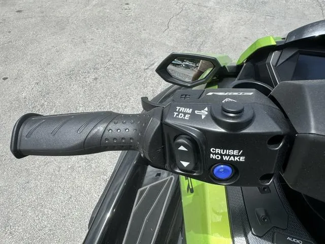 Slide: The Image of Yamaha FX Cruiser SVHO 2024 - 10