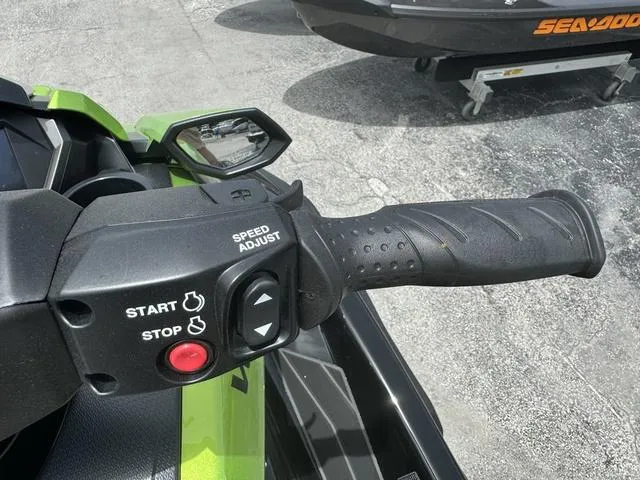 Slide: The Image of Yamaha FX Cruiser SVHO 2024 - 11