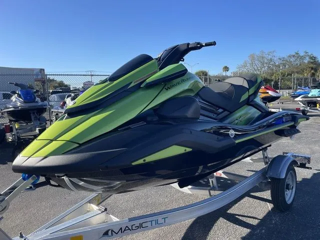 Slide: The Image of Yamaha FX Cruiser SVHO 2024 - 5