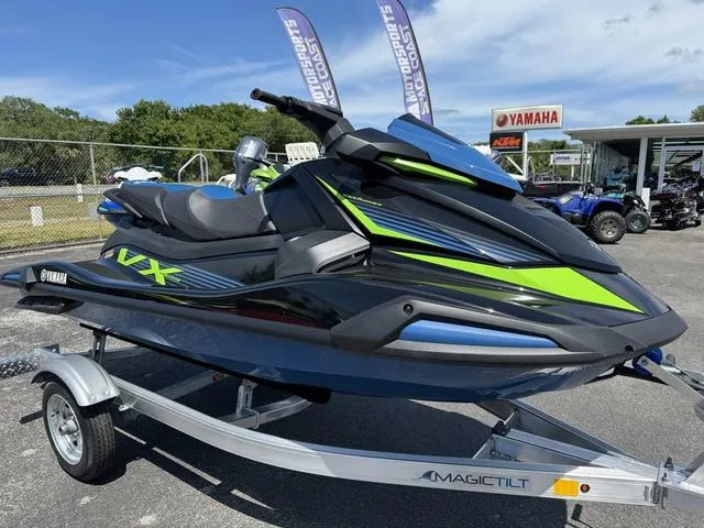 Slide: The Image of Yamaha VX® Deluxe with Audio 2024 - 2