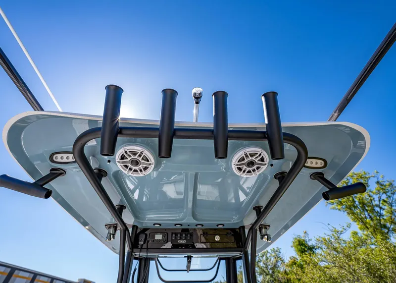 Slide: The Image of Sea Hunt Gamefish 27 Forward Seating 2025 - 17