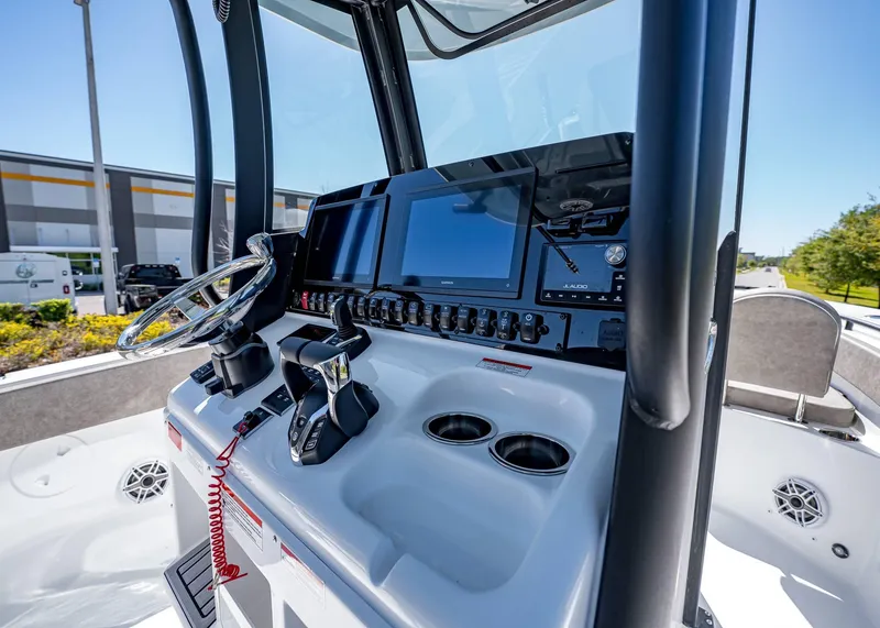 Slide: The Image of Sea Hunt Gamefish 27 Forward Seating 2025 - 27