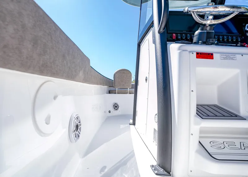 Slide: The Image of Sea Hunt Gamefish 27 Forward Seating 2025 - 33