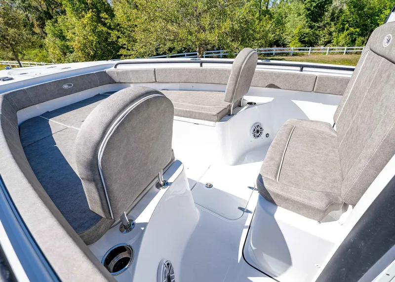 Slide: The Image of Sea Hunt Gamefish 27 Forward Seating 2025 - 35
