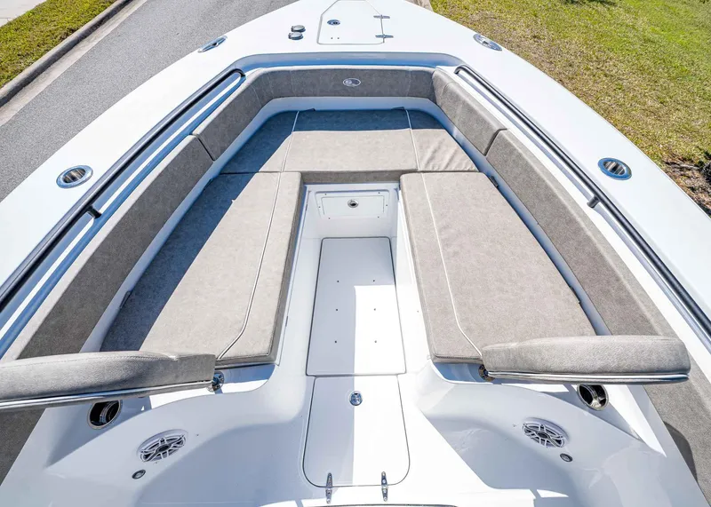 Slide: The Image of Sea Hunt Gamefish 27 Forward Seating 2025 - 39