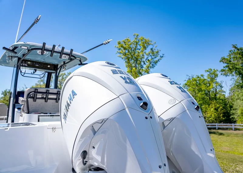 Slide: The Image of Sea Hunt Gamefish 27 Forward Seating 2025 - 6