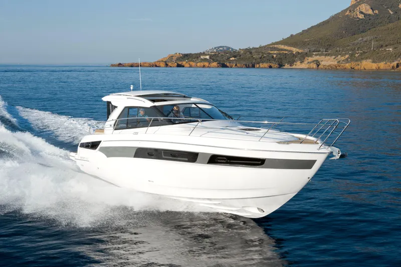 Slide: The Image of Manufacturer Provided Image: Bavaria Sport 40 Coupe - 5