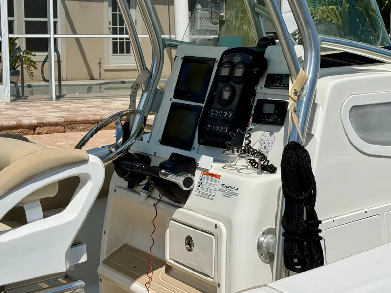 Slide: The Image of Sea Fox 266 Commander 2016 - 18