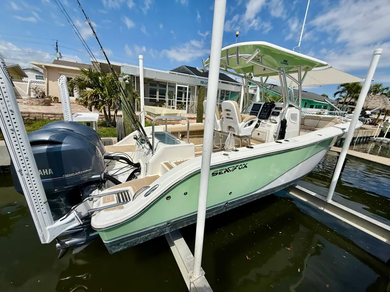 Slide: The Image of Sea Fox 266 Commander 2016 - 6