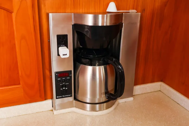 Slide: The Image of Built-in Legacy 32 coffee maker, stainless steel, 2009 model, on a kitchen counter. - 29
