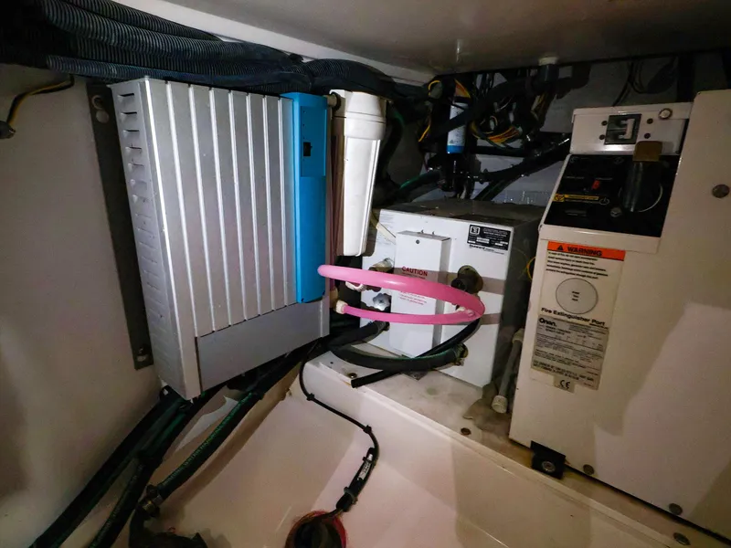 Slide: The Image of Electrical components and wiring inside a Legacy 32 model, 2009. - 39