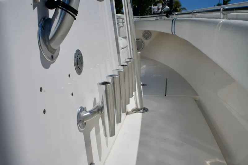Slide: The Image of Contender 32 MH3 - Rod Holders - 15