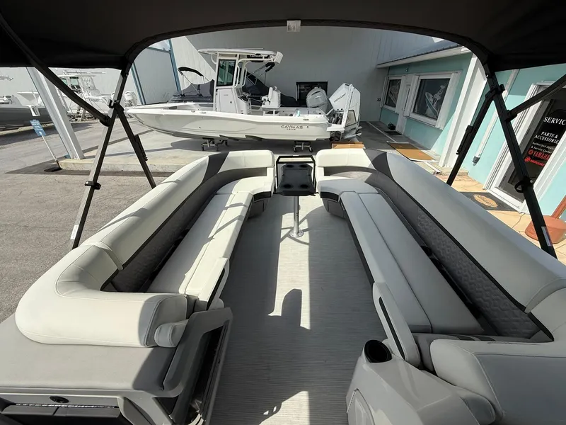 Slide: The Image of Interior view of 2025 Bennington 26 MSB pontoon boat with spacious seating. - 18