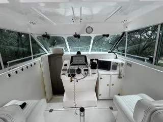 Slide: The Image of Interior view of 2004 Baha Cruisers 290 King Kat boat cockpit. - 20