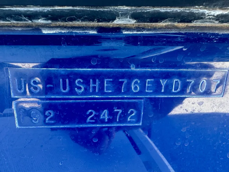 Slide: The Image of Hull identification number on a 2007 Bayliner 192 Cuddy Discovery boat. - 29