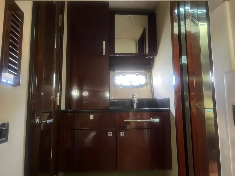 Slide: The Image of Sea Ray 4300 Sundancer 2009 - 18