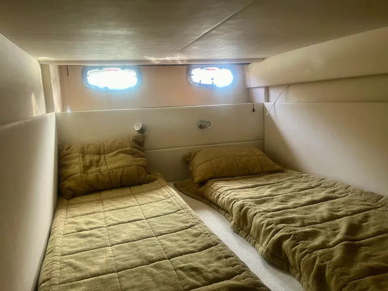 Slide: The Image of Sea Ray 4300 Sundancer 2009 - 21