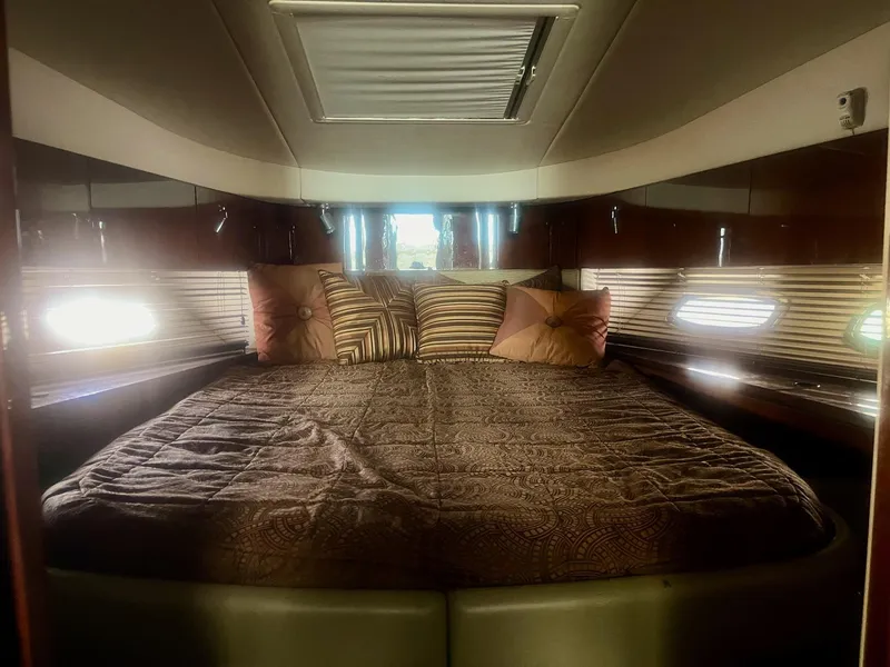 Slide: The Image of Sea Ray 4300 Sundancer 2009 - 22
