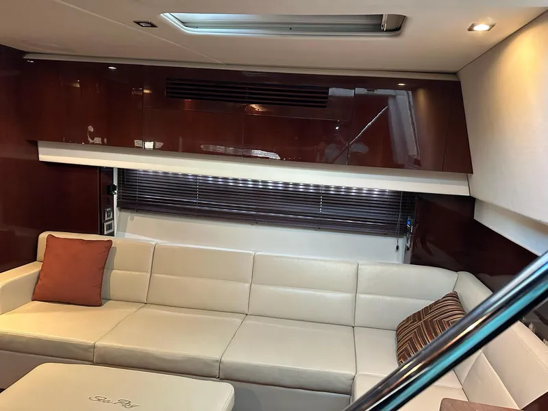 Slide: The Image of Sea Ray 4300 Sundancer 2009 - 23