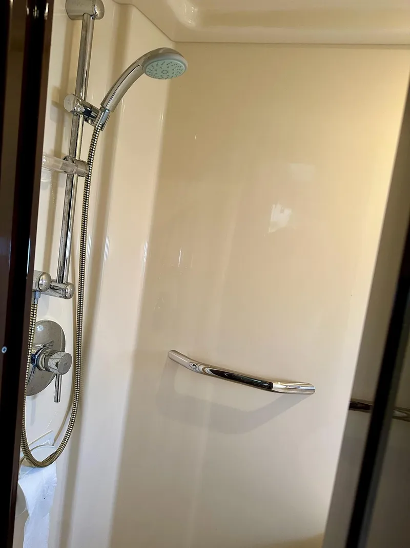 Slide: The Image of Sea Ray 4300 Sundancer 2009 - 28