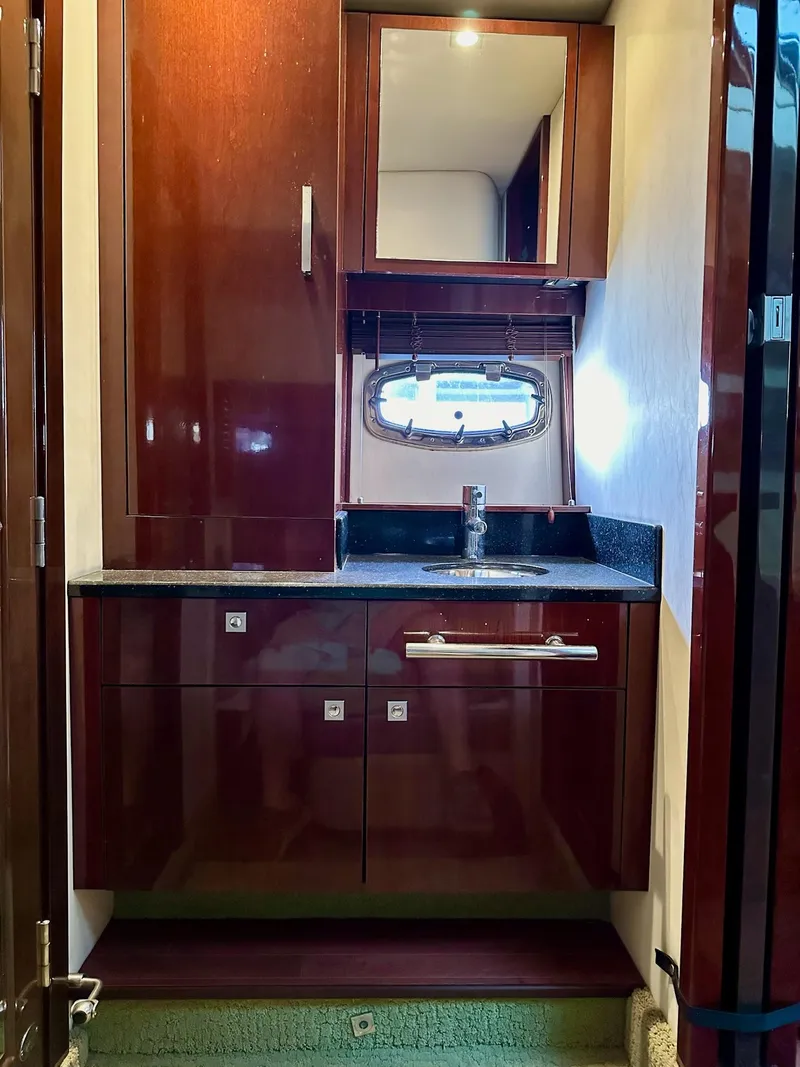 Slide: The Image of Sea Ray 4300 Sundancer 2009 - 29