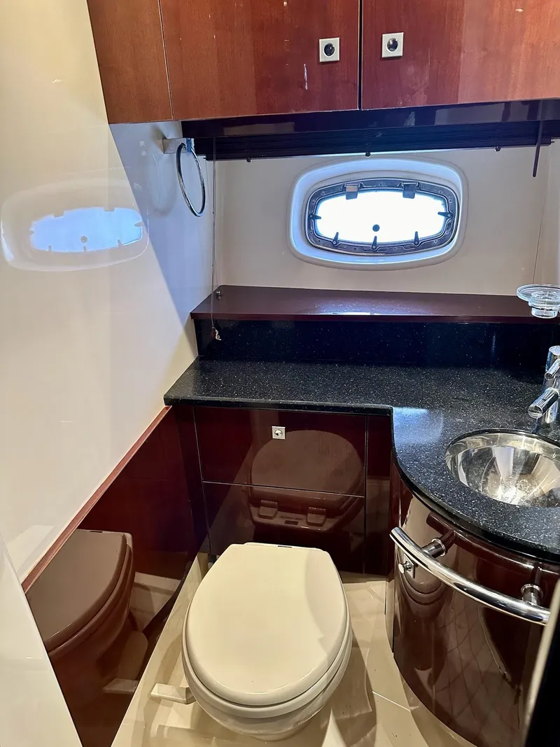 Slide: The Image of Sea Ray 4300 Sundancer 2009 - 36