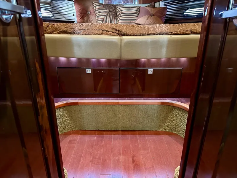 Slide: The Image of Sea Ray 4300 Sundancer 2009 - 41