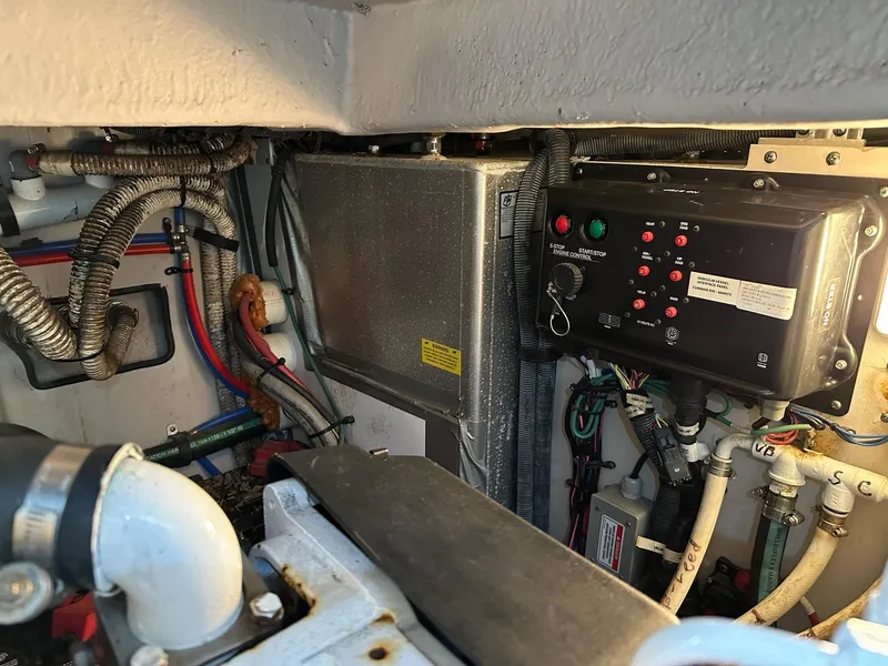 Slide: The Image of Sea Ray 4300 Sundancer 2009 - 47