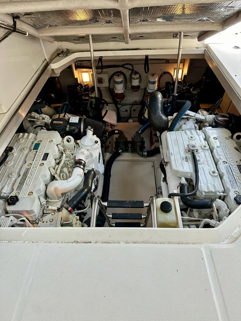 Slide: The Image of Sea Ray 4300 Sundancer 2009 - 48