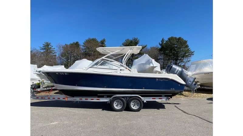 Slide: The Image of Edgewater 248 CX 2017 - 3