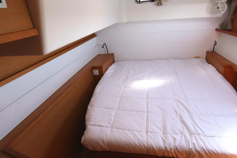 Slide: The Image of Lagoon 450 F 2017 - 107