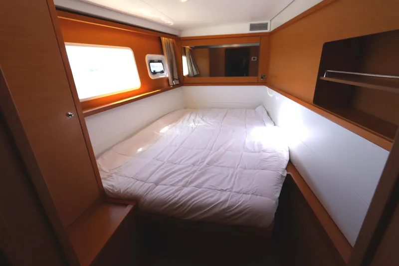 Slide: The Image of Lagoon 450 F 2017 - 109