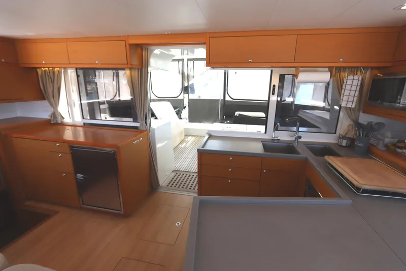 Slide: The Image of Lagoon 450 F 2017 - 71