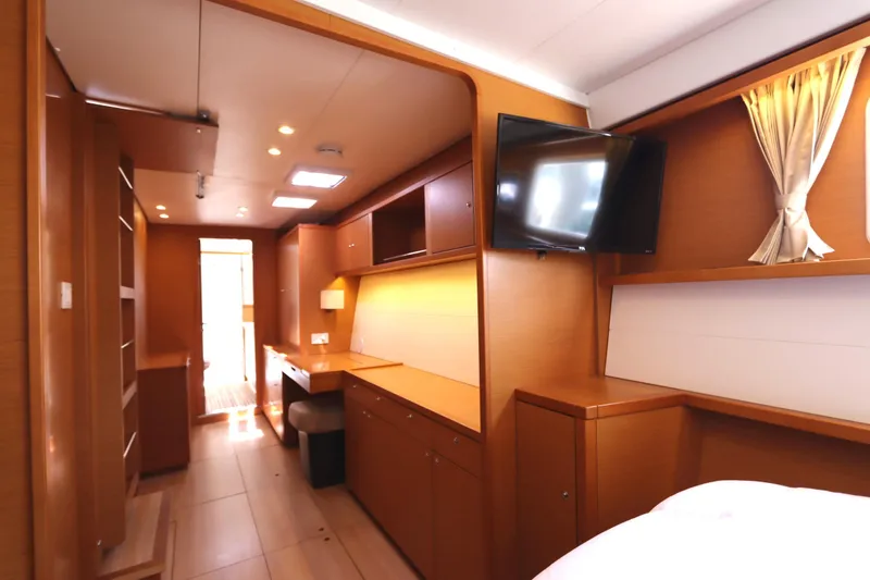 Slide: The Image of Lagoon 450 F 2017 - 85