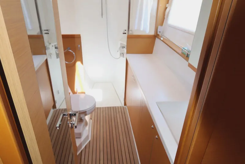 Slide: The Image of Lagoon 450 F 2017 - 88