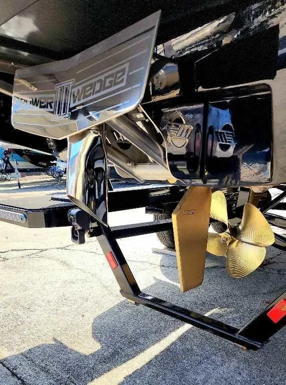 Slide: The Image of 2024 Malibu Wakesetter 23 MXZ Power Wedge III and propeller detail. - 6