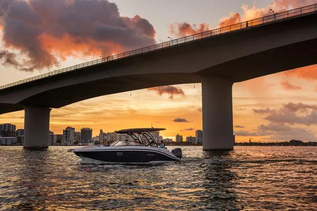 Slide: The Image of Hurricane SunDeck 2600 OB 2025 - 12