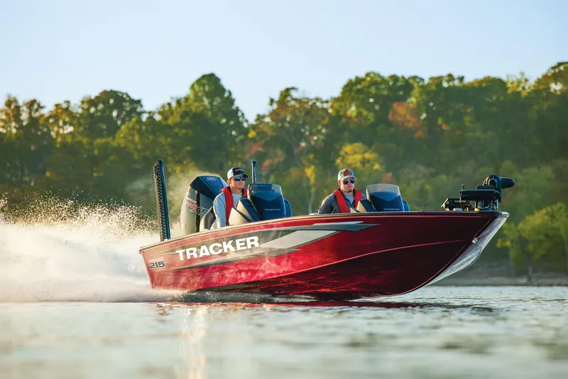 Slide: The Image of Tracker Savage 215 2025 - 74