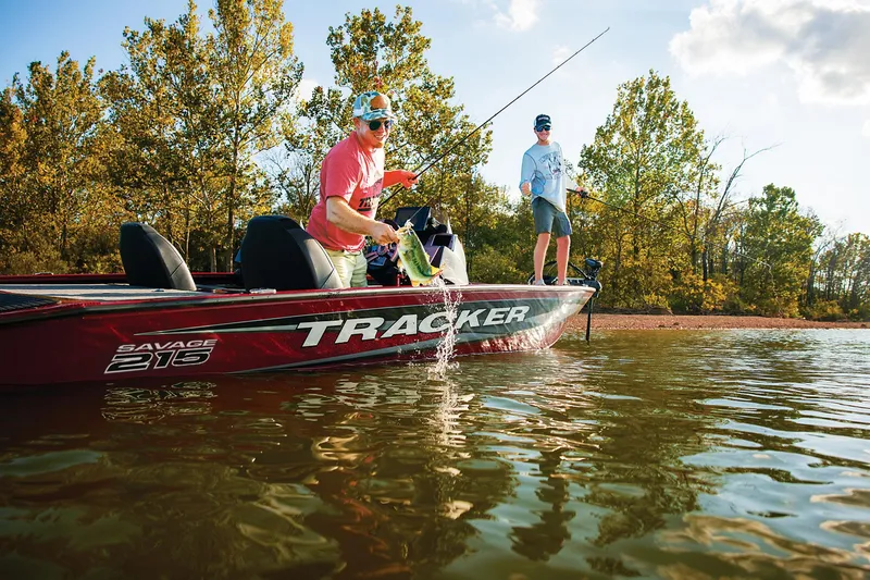Slide: The Image of Tracker Savage 215 2025 - 81