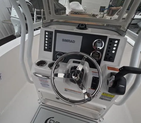 Slide: The Image of Robalo R200 In stock trailer included 2025 - 15