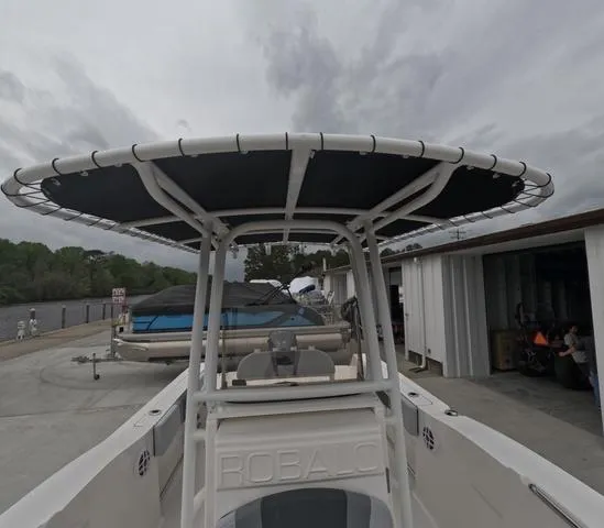 Slide: The Image of Robalo R200 In stock trailer included 2025 - 28