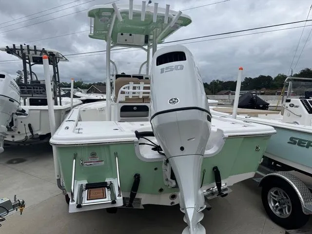 Slide: The Image of Sea Pro 210 DLX W/150HP 2025 - 4