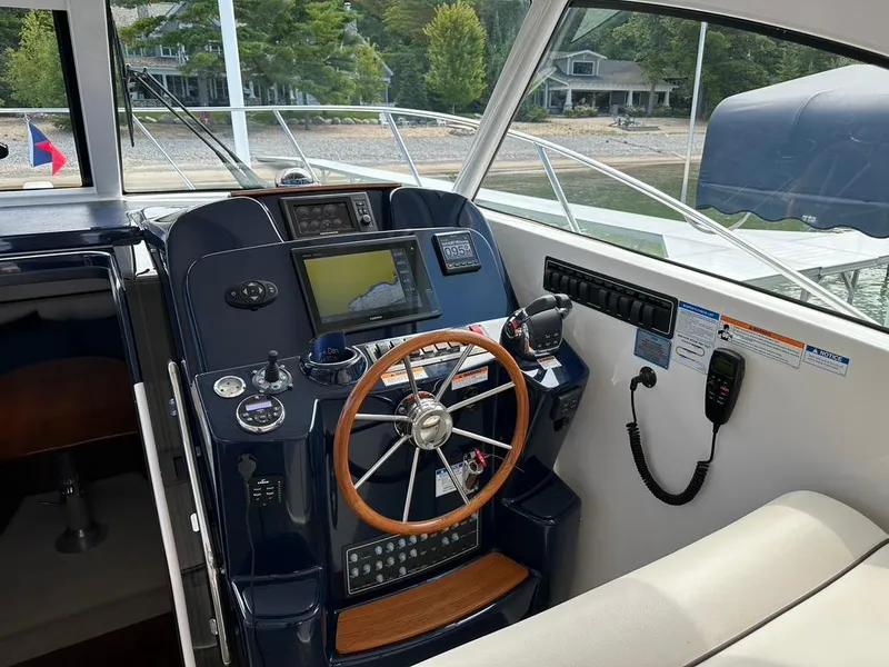 Slide: The Image of TIARA 31' Coronet; Helm - 12