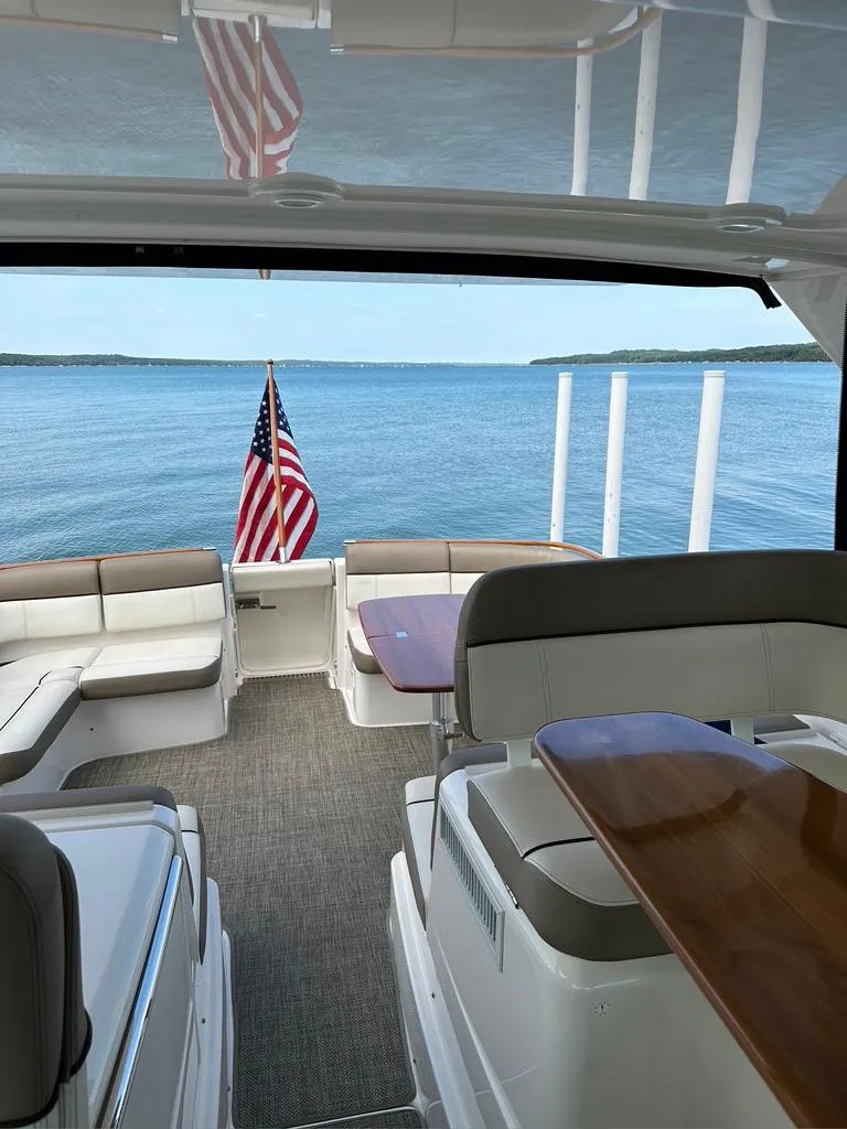 Slide: The Image of TIARA 31' Coronet - spacious cockpit - 6